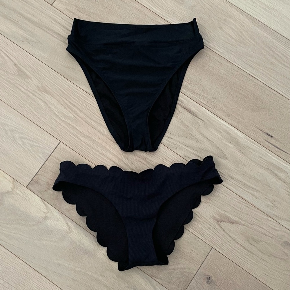 Black bikini bottoms high waisted scallop size small